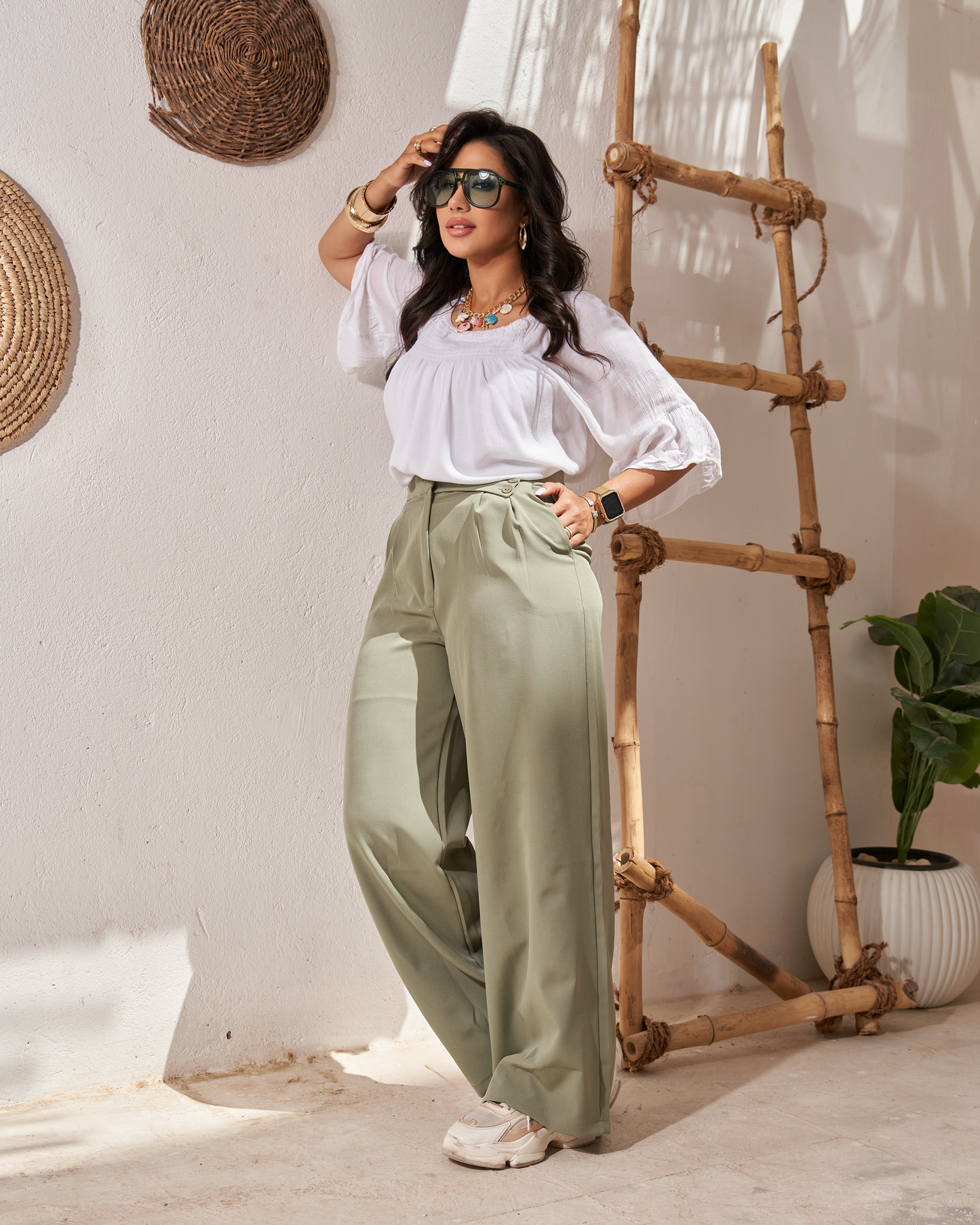 side-Belt wide pants