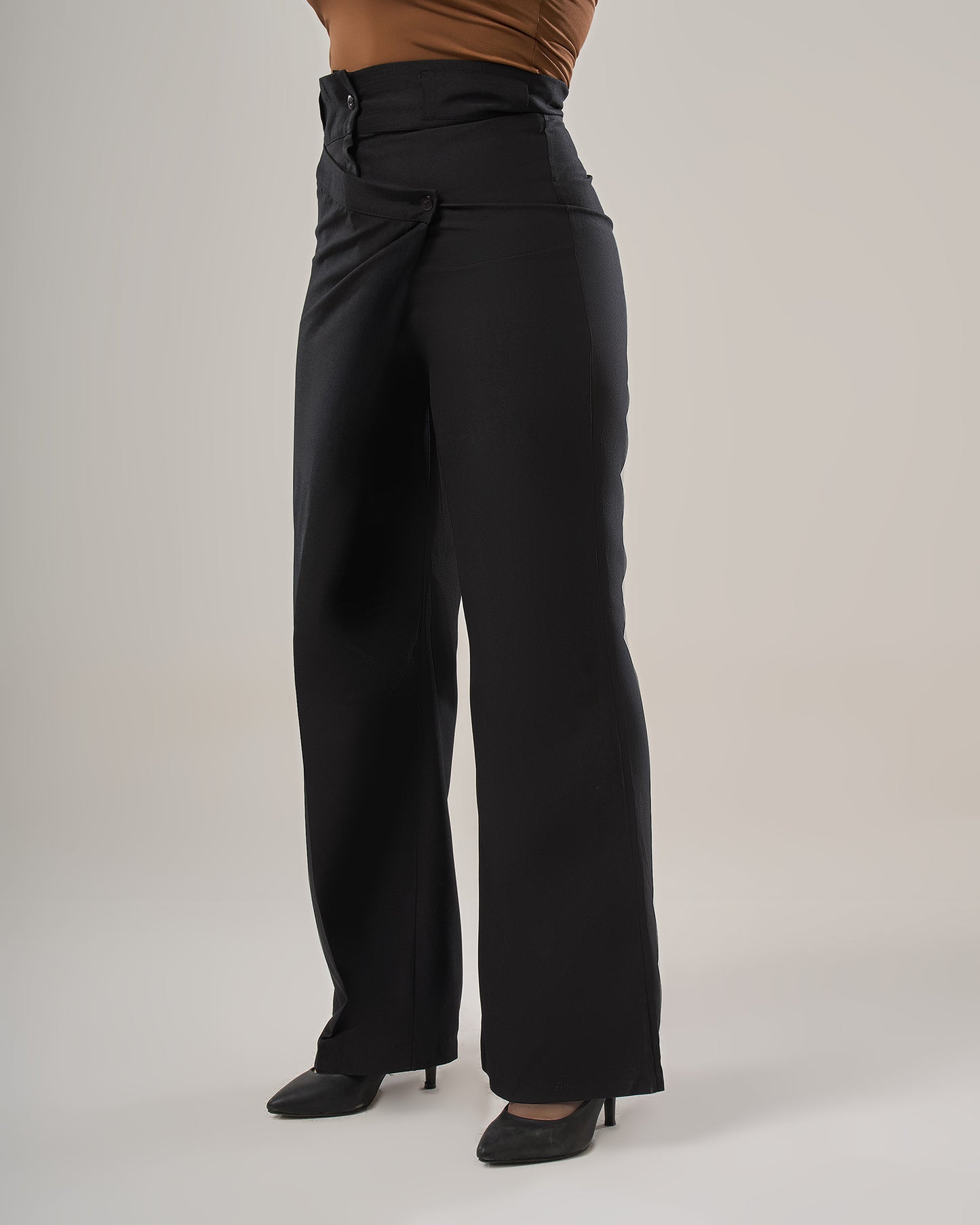 High-waisted wide leg pants