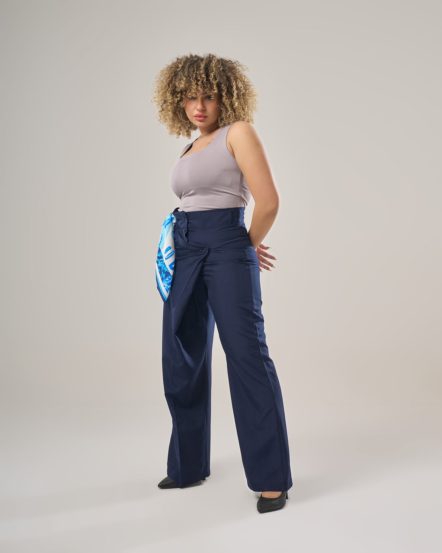 High-waisted wide leg pants