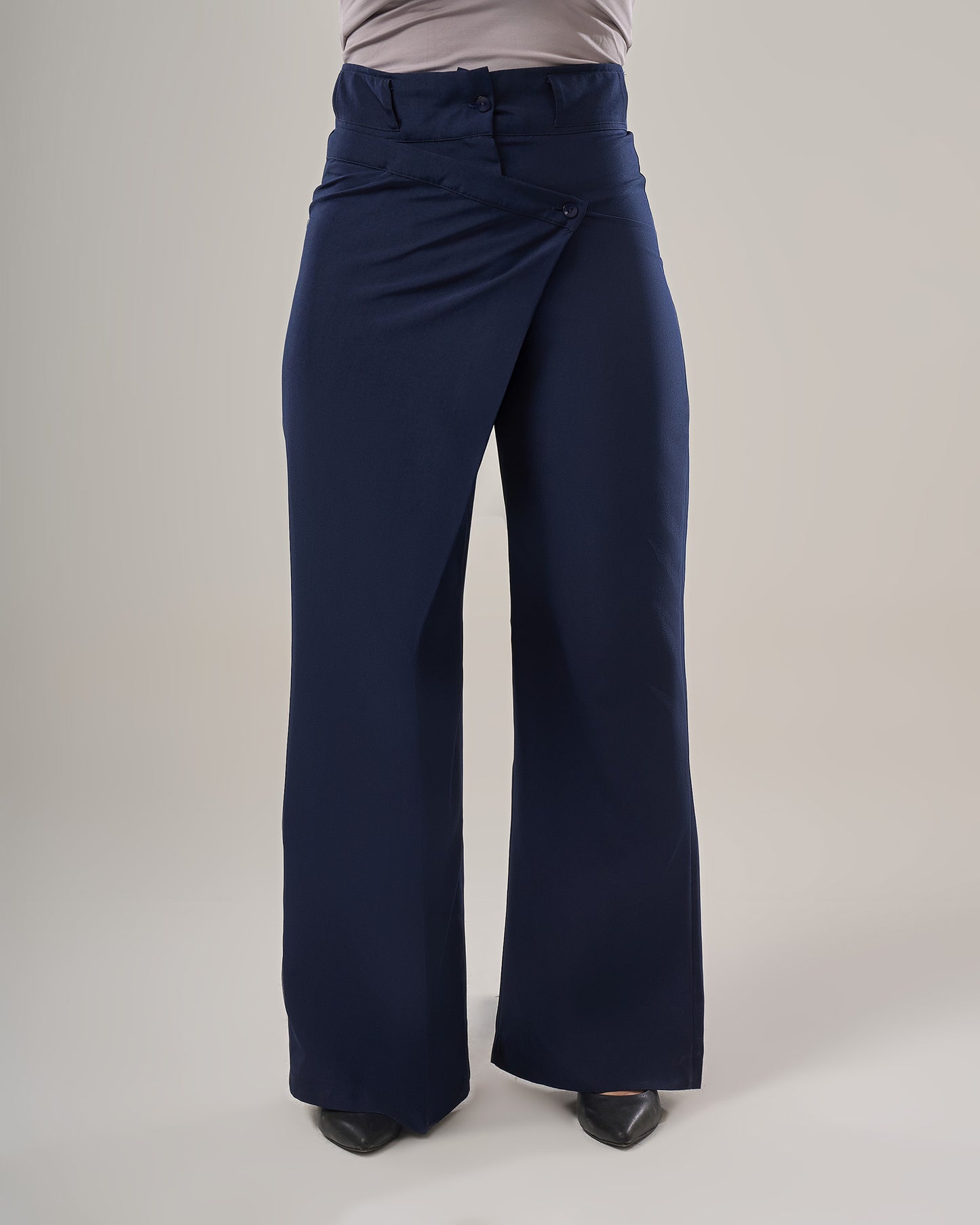 High-waisted wide leg pants